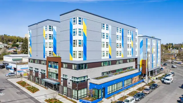 1. DESC HPS   Exterior 1