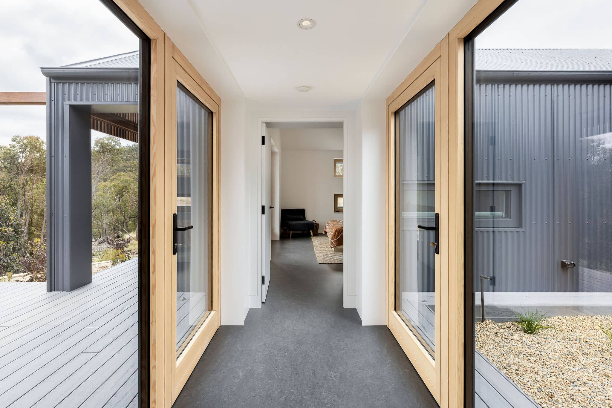 Fullscreen Gallery Image