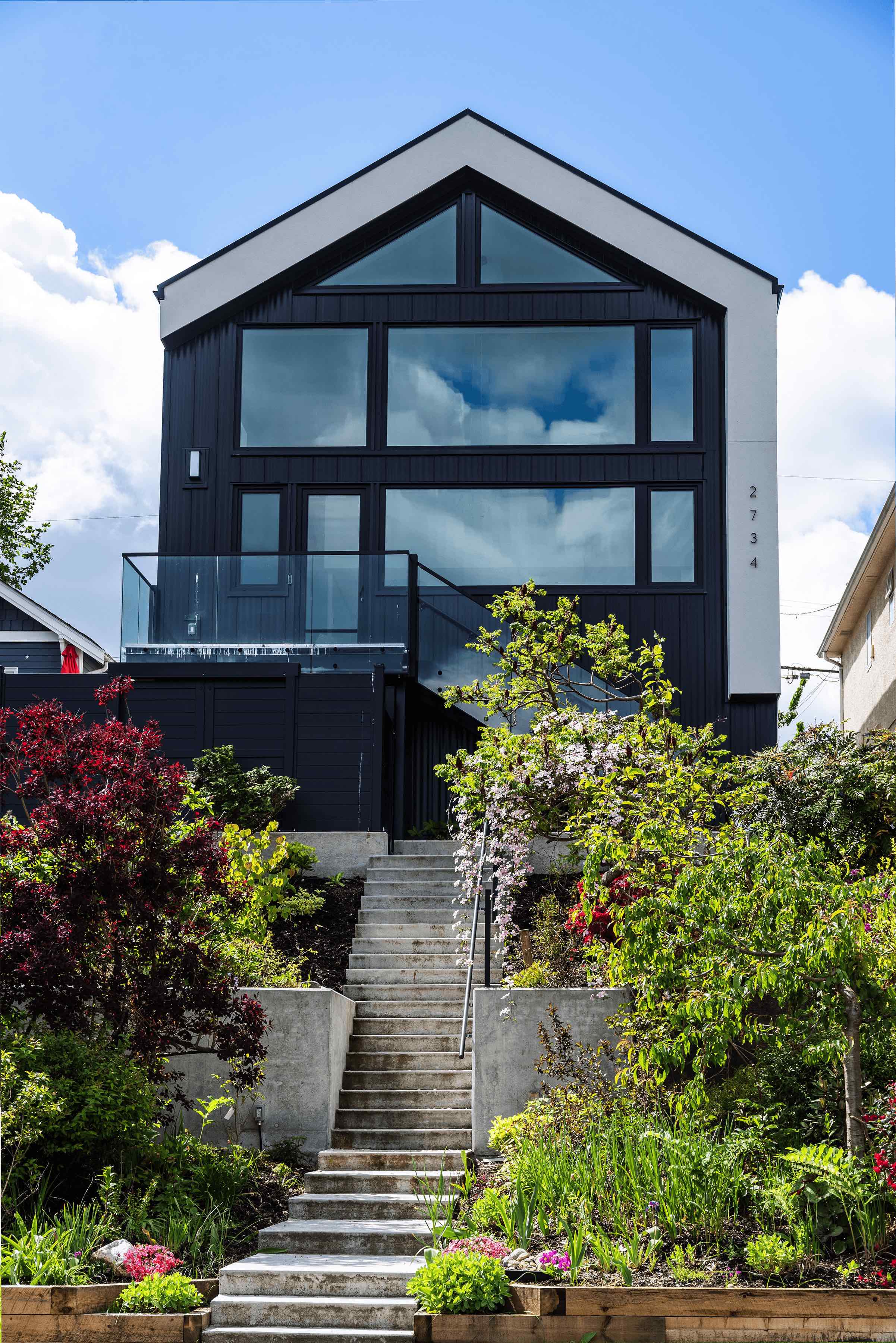 Fullscreen Gallery Image