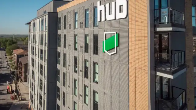 rsz 1rsz in thehubplus8