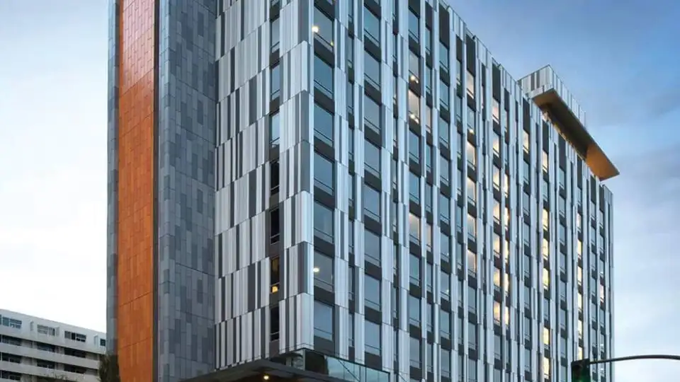 rsz hilt ext 1637035122